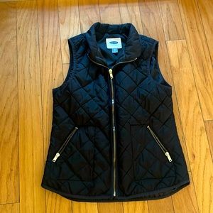 this is a very cute vest you can style with any shirt and jeans or leggings